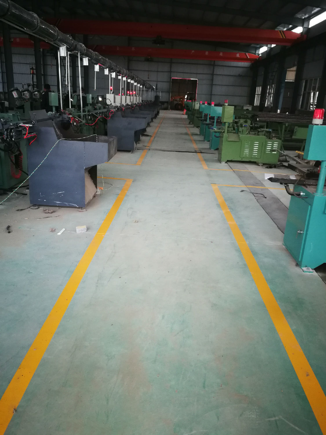 生產(chǎn)車(chē)間4.jpg